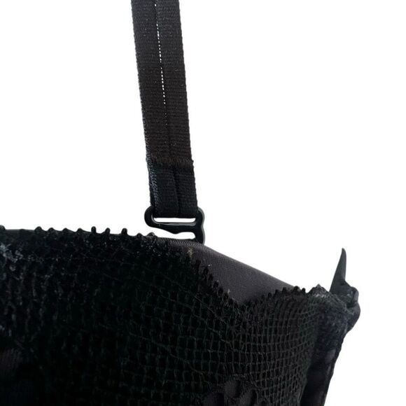 Victoria’s Secret Very Sexy Black Mesh Overlay Push-Up Bra 32D E70 - Picture 4 of 12